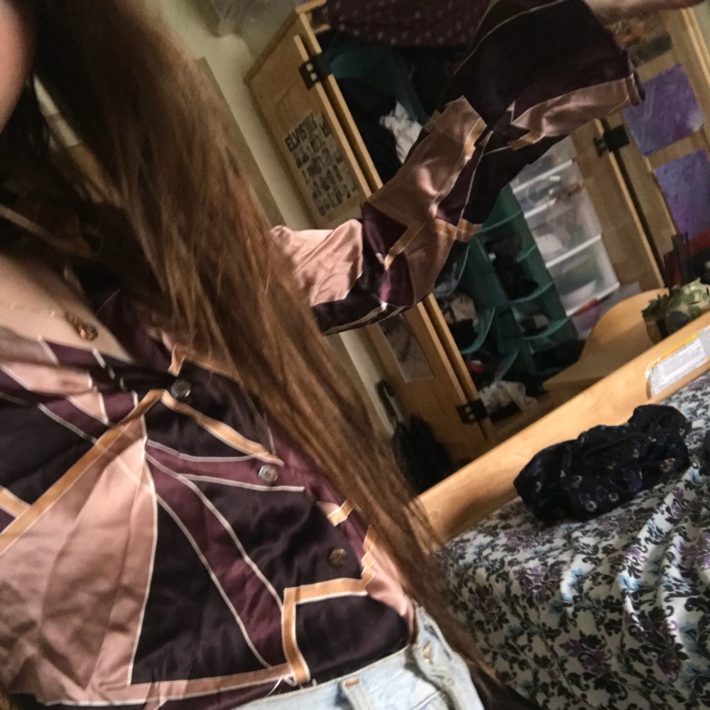 button up - Picture 3 of 3